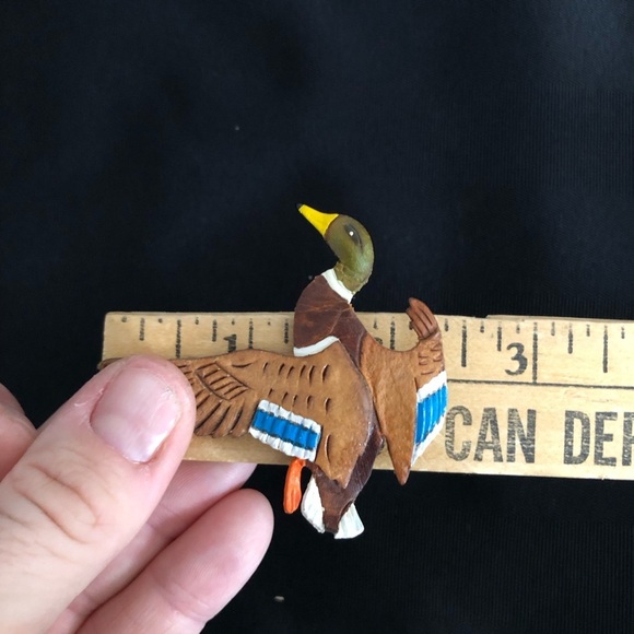 Vtg Tooled Leather Mallard Duck Brooch - Picture 9 of 12